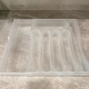 Sterilite Clear Plastic Cutlery Tray Organizer